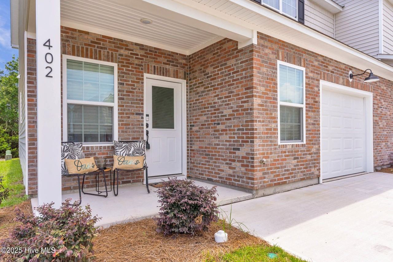 402 Triton Ln - Photo 5 of 40