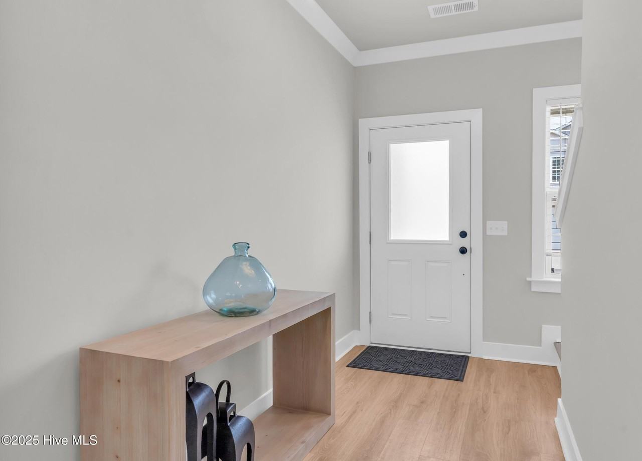 402 Triton Ln - Photo 6 of 40