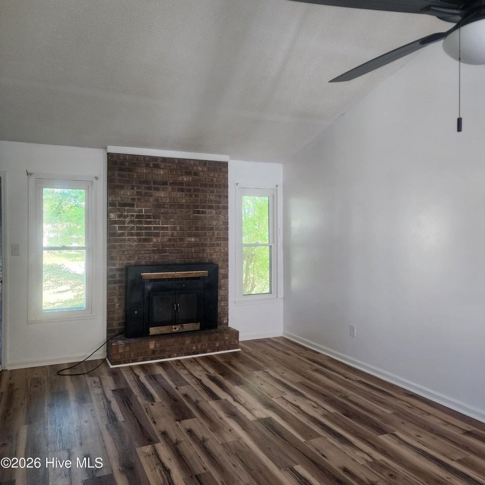 117 Pine Crest Dr - Photo 2 of 5