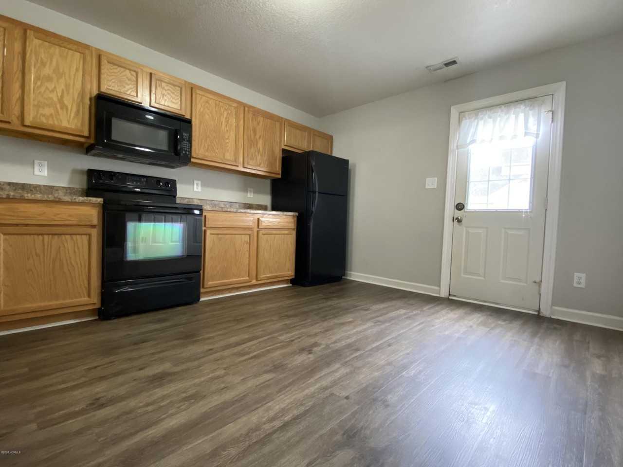 805 Springwood Dr - Photo 7 of 21