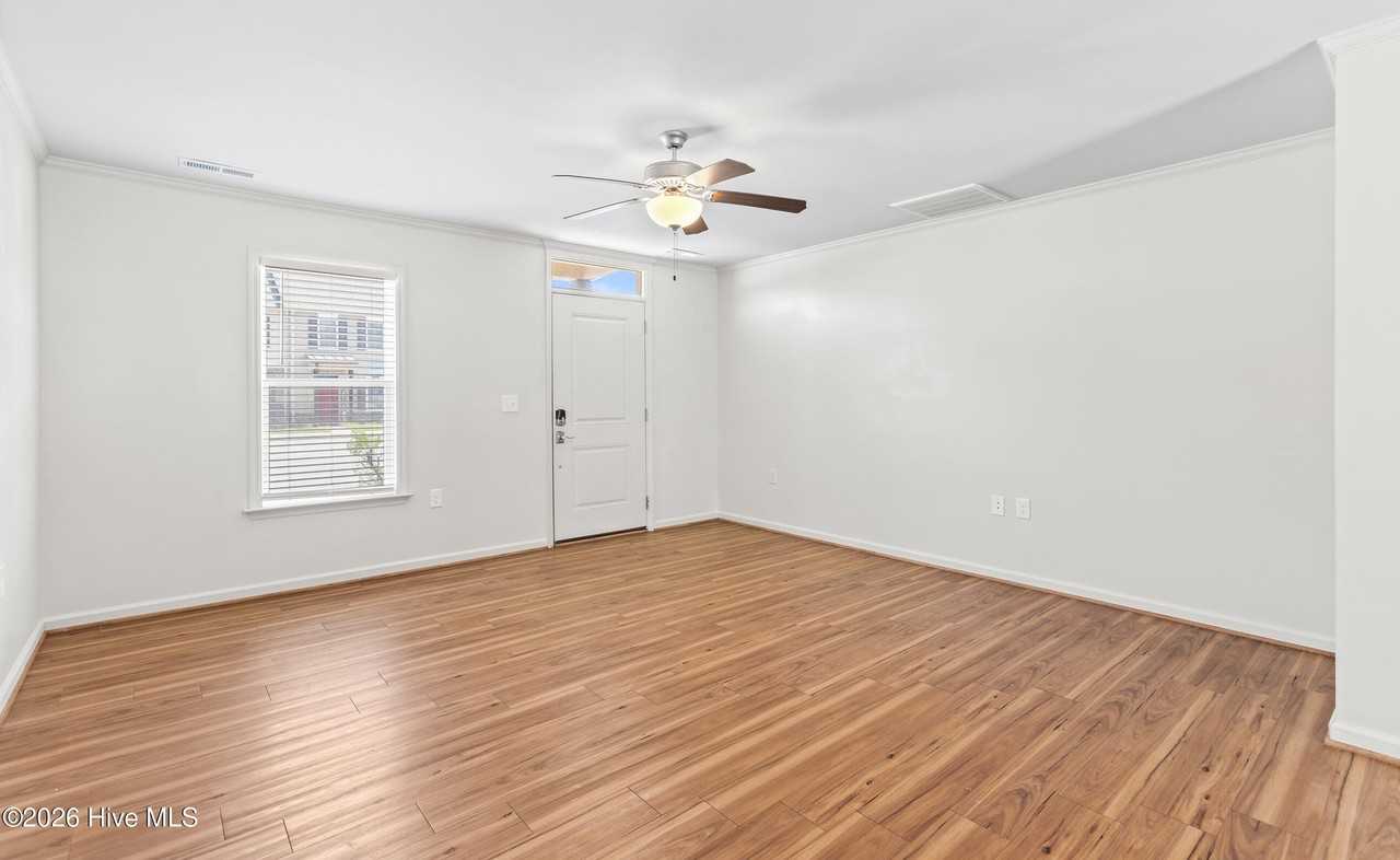 425 Sullivan Loop Rd - Photo 6 of 23