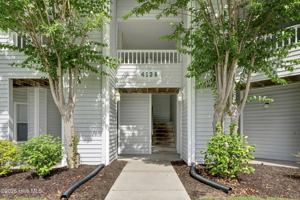 featured image of 4138 Breezewood Dr Apt 202