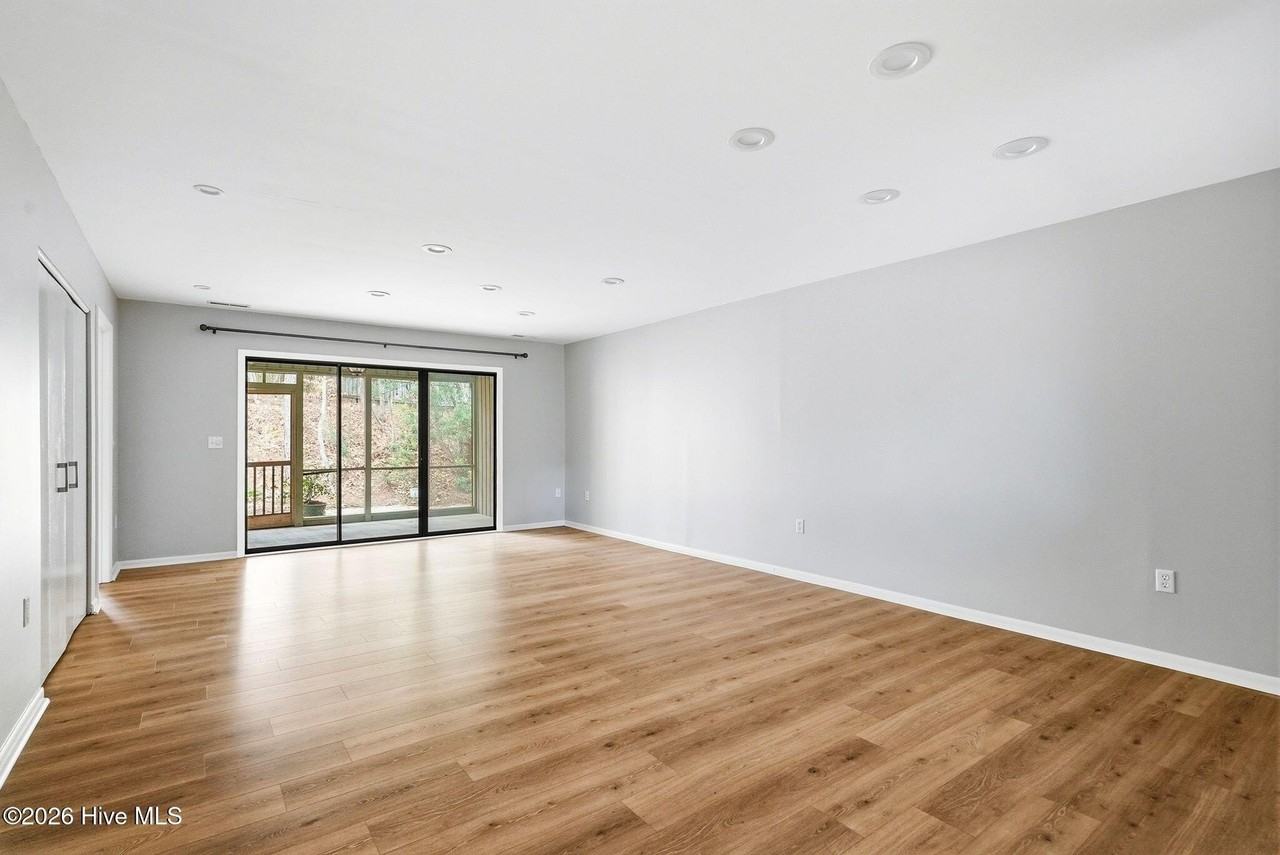 44 Garden Villa Dr - Photo 7 of 24