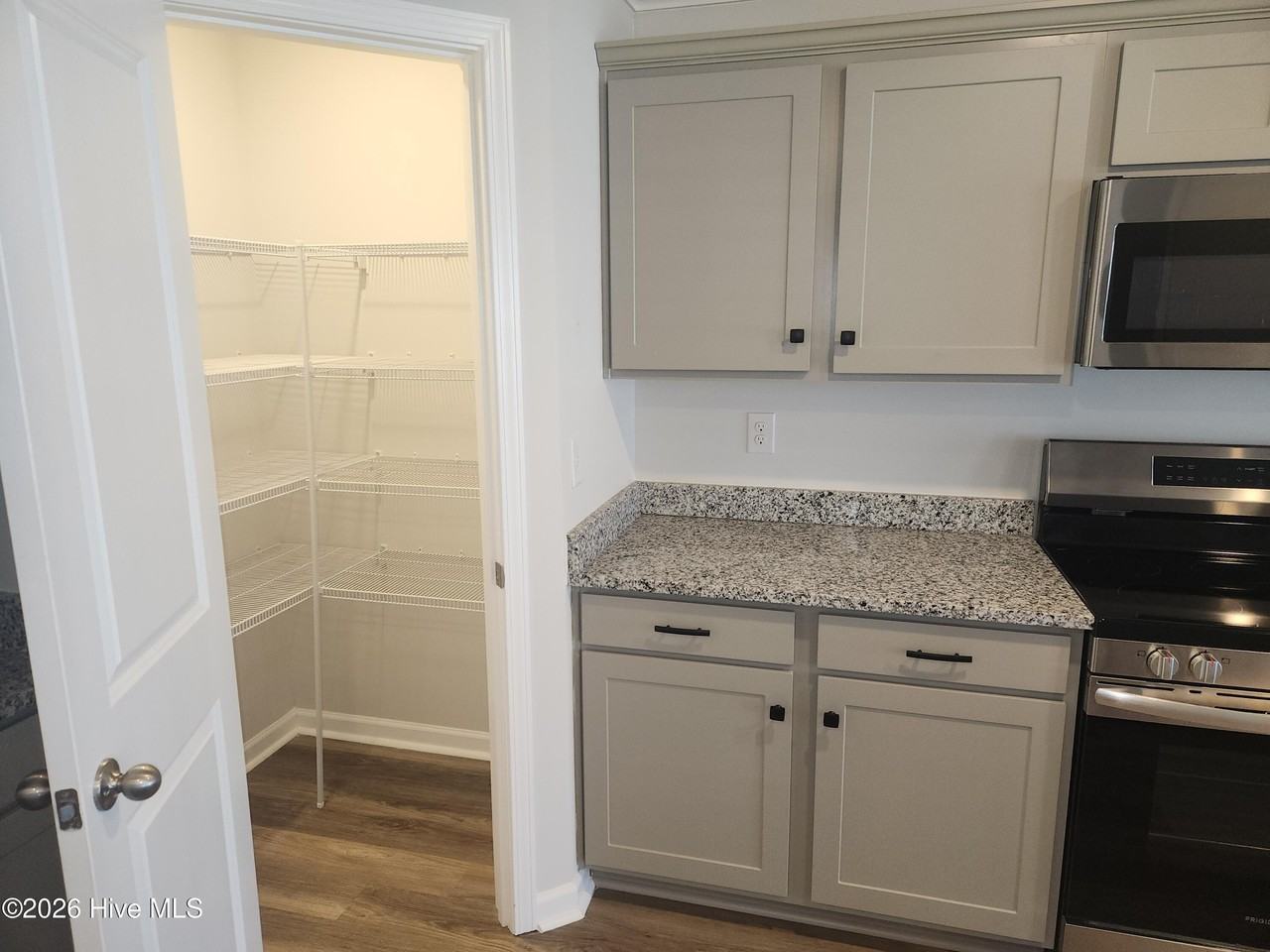 6923 Seaside Palms Pl Sw - Photo 7 of 19