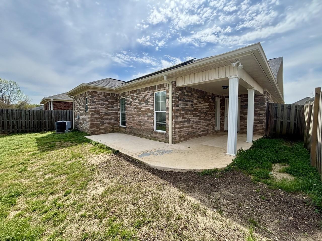 1101 Grove Landing Ln - Photo 7 of 24