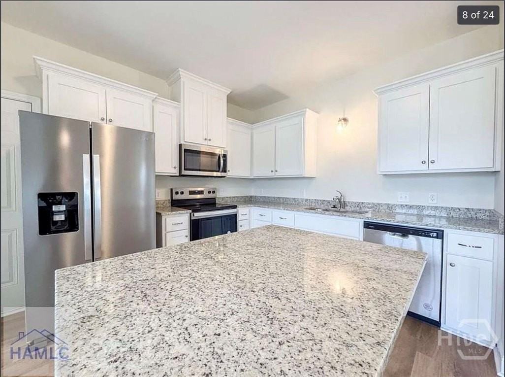 372 Hardman Rd - Photo 7 of 23