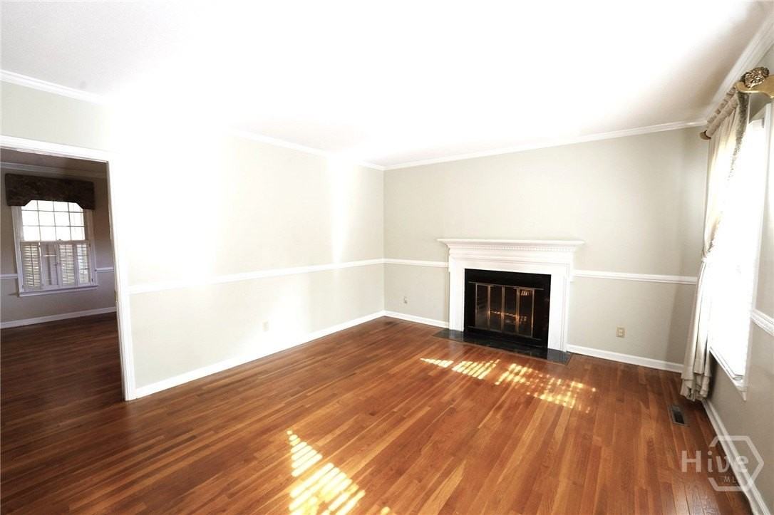 807 Kings Rd - Photo 6 of 39