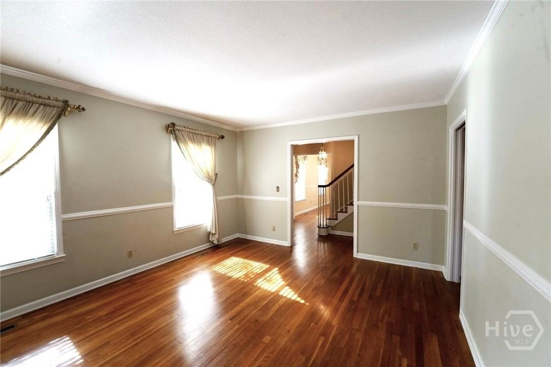 807 Kings Rd - Photo 7 of 39