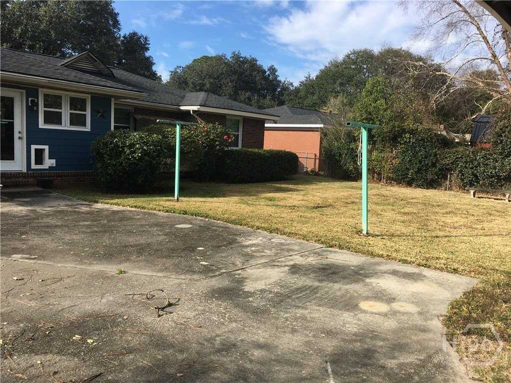 130 Andover Dr - Photo 5 of 25