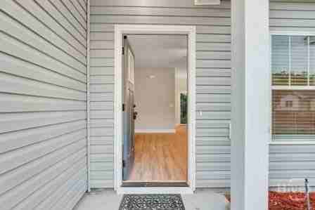 135 Smithfield Dr Unit B - Photo 2 of 30