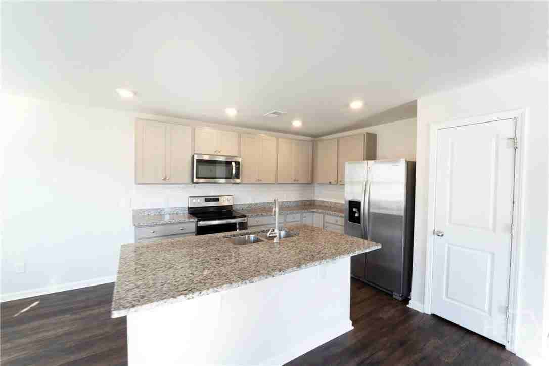 8 Crabapple Cir Unit J - Photo 7 of 38