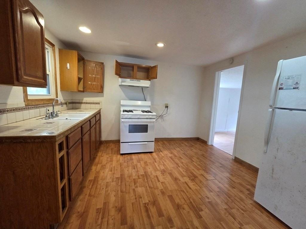 3414 Riverside Dr - Photo 7 of 9