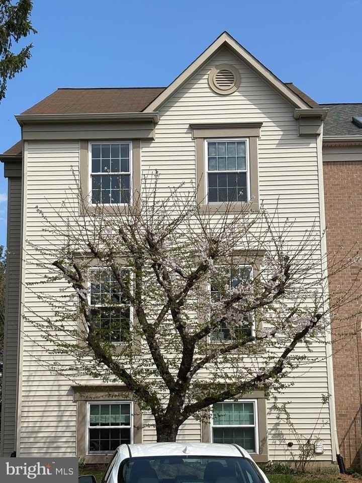 7711 Goodfellow Way - Photo 2 of 34