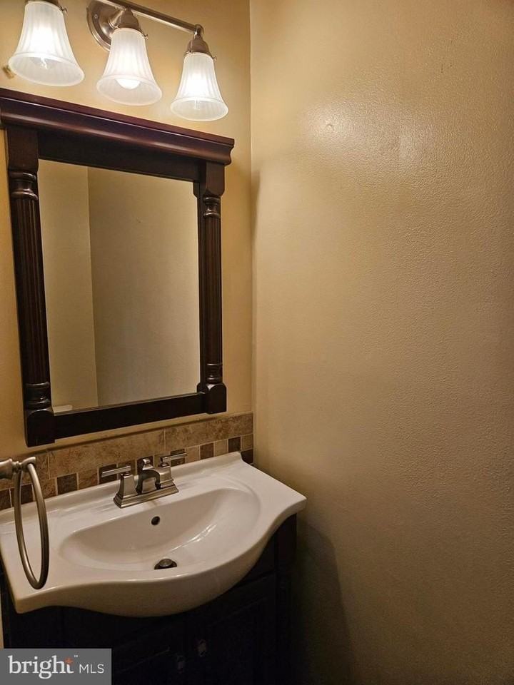 3332 Piney Ridge Ct - Photo 4 of 25