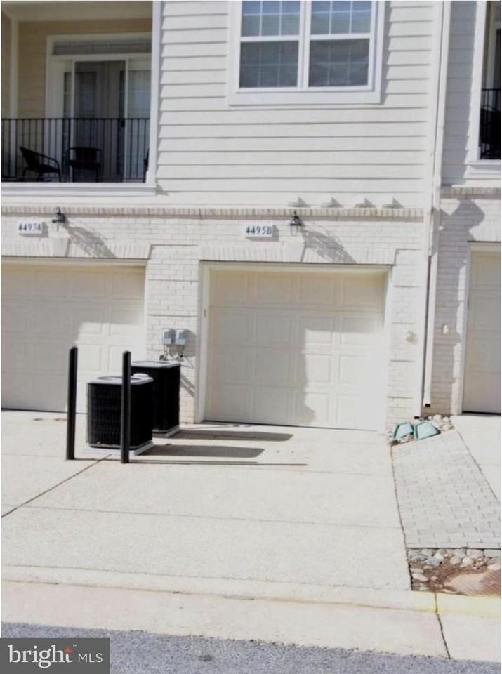 4495B Beacon Grove Cir - Photo 2 of 21