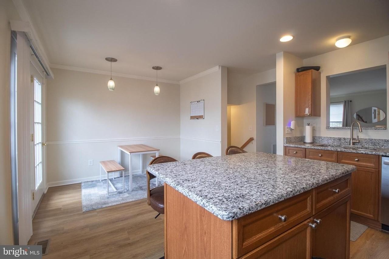 113 Aero St - Photo 7 of 27