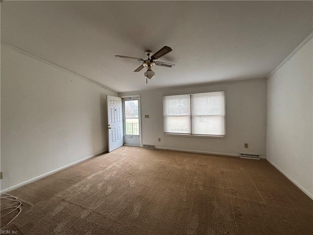 156 Collins Rd - Photo 3 of 22