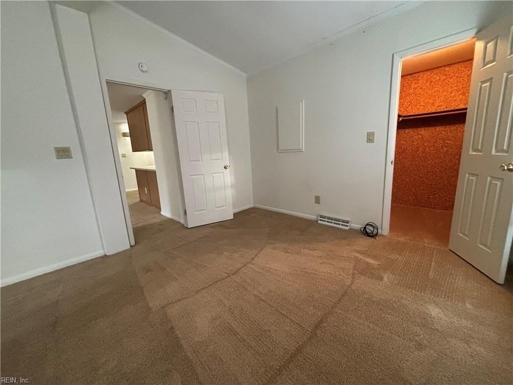 156 Collins Rd - Photo 7 of 22