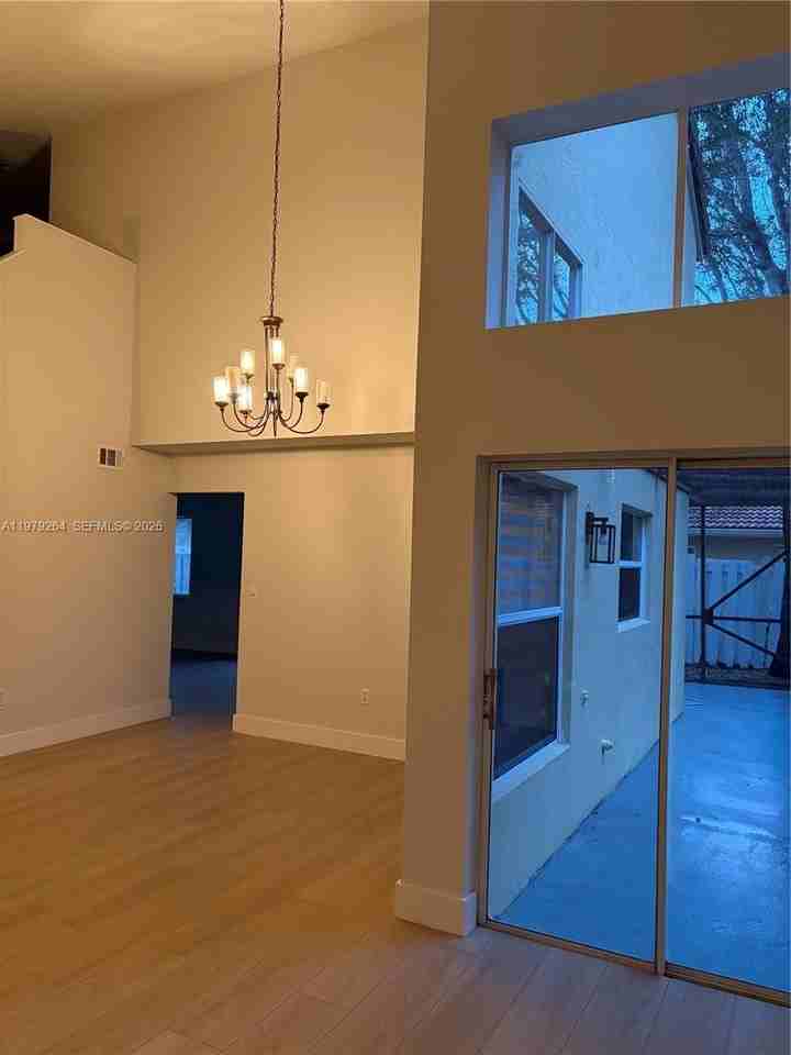 1246 Nw 125th Ter #1246 - Photo 6 of 43