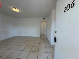 featured image of 4732 Sw 33rd Ave #206