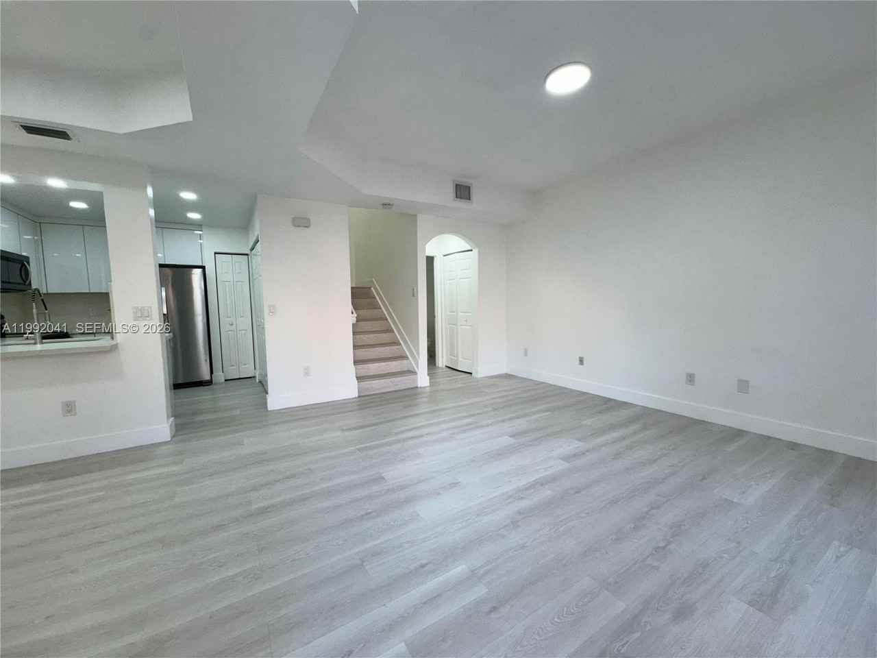 4911 Spinnaker Dr #4808 - Photo 7 of 22