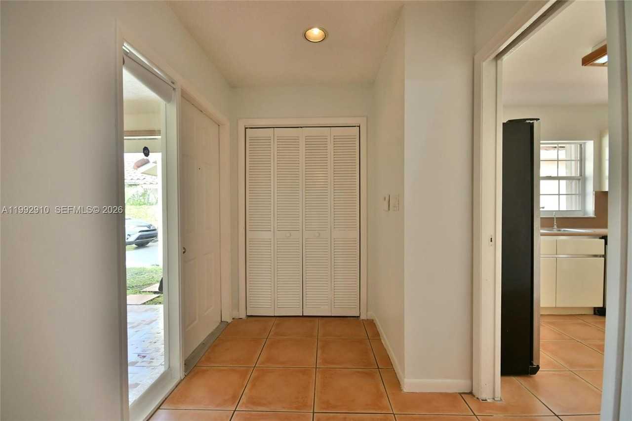 10380 Nw 46th St #0 - Photo 3 of 44