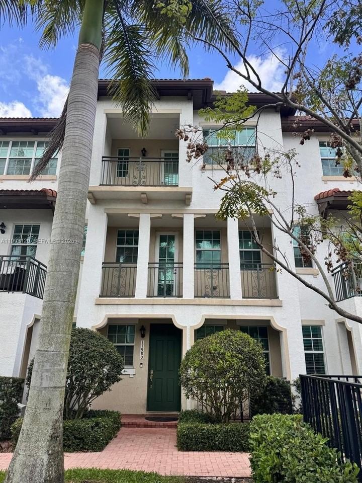 11980 Sw 29th St - Photo 2 of 50