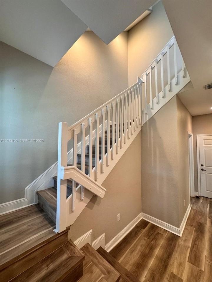 11980 Sw 29th St - Photo 7 of 50