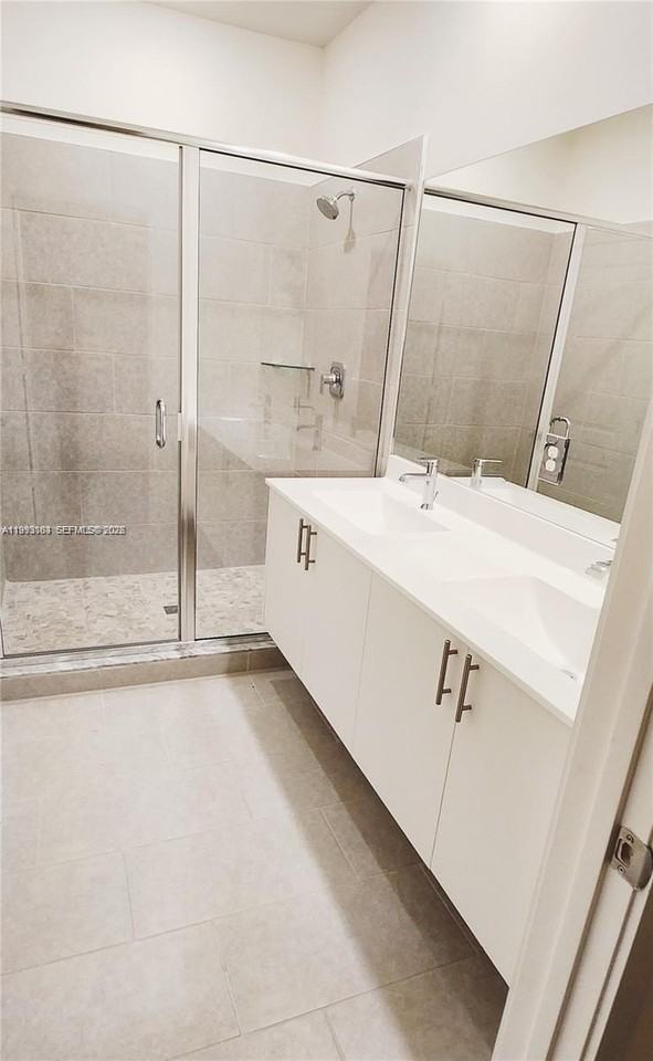 4583 Nw 83rd Pl - Photo 7 of 20