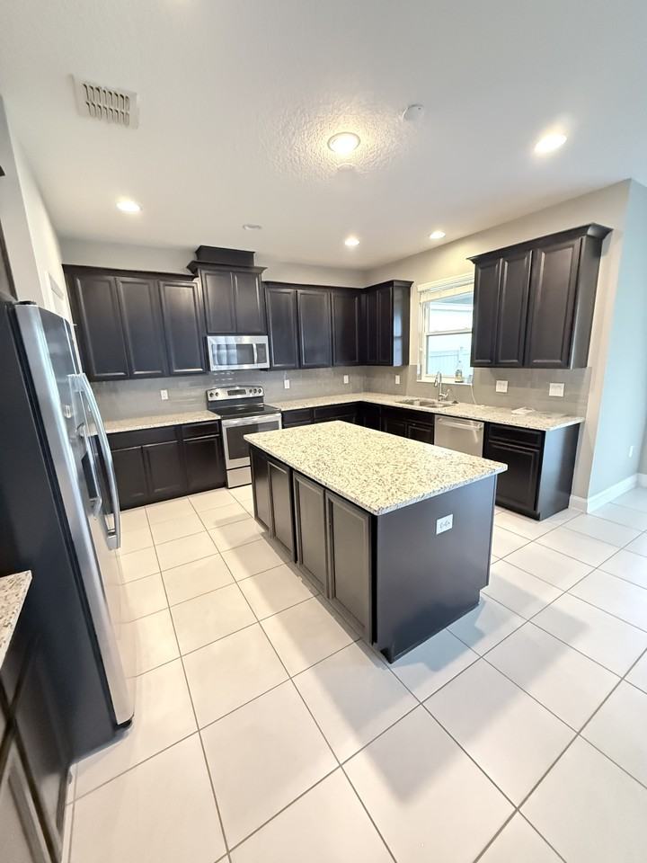 8025 Navel Orange Ln #1 - Photo 7 of 14