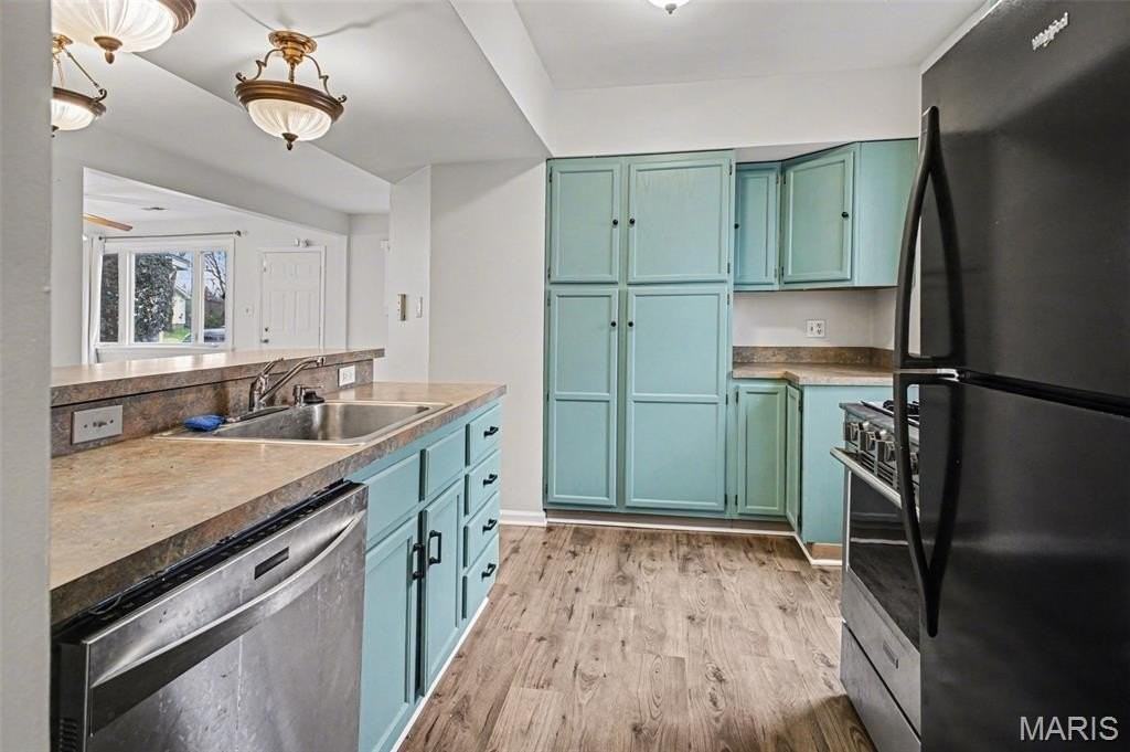 1725 Saint Catherine St - Photo 4 of 10