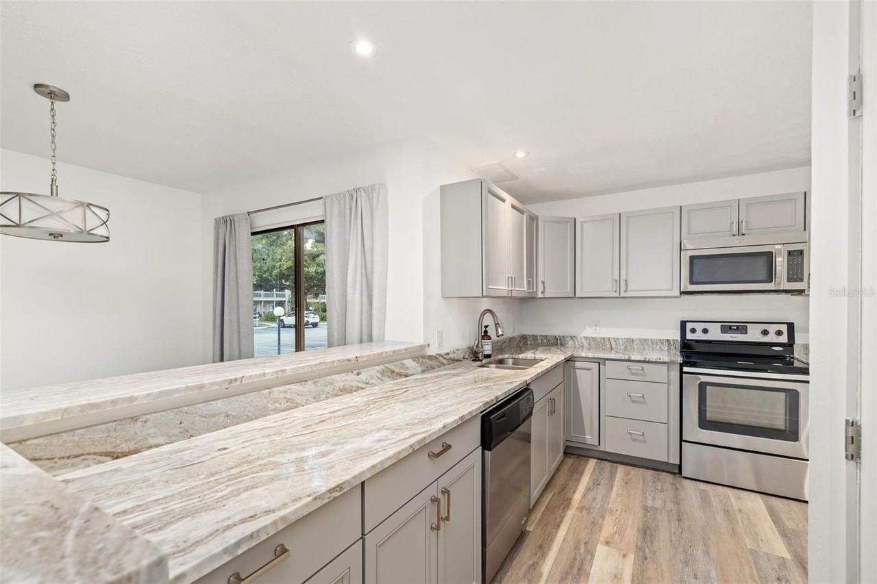 2224 Bahia Vista St #E1 - Photo 6 of 50