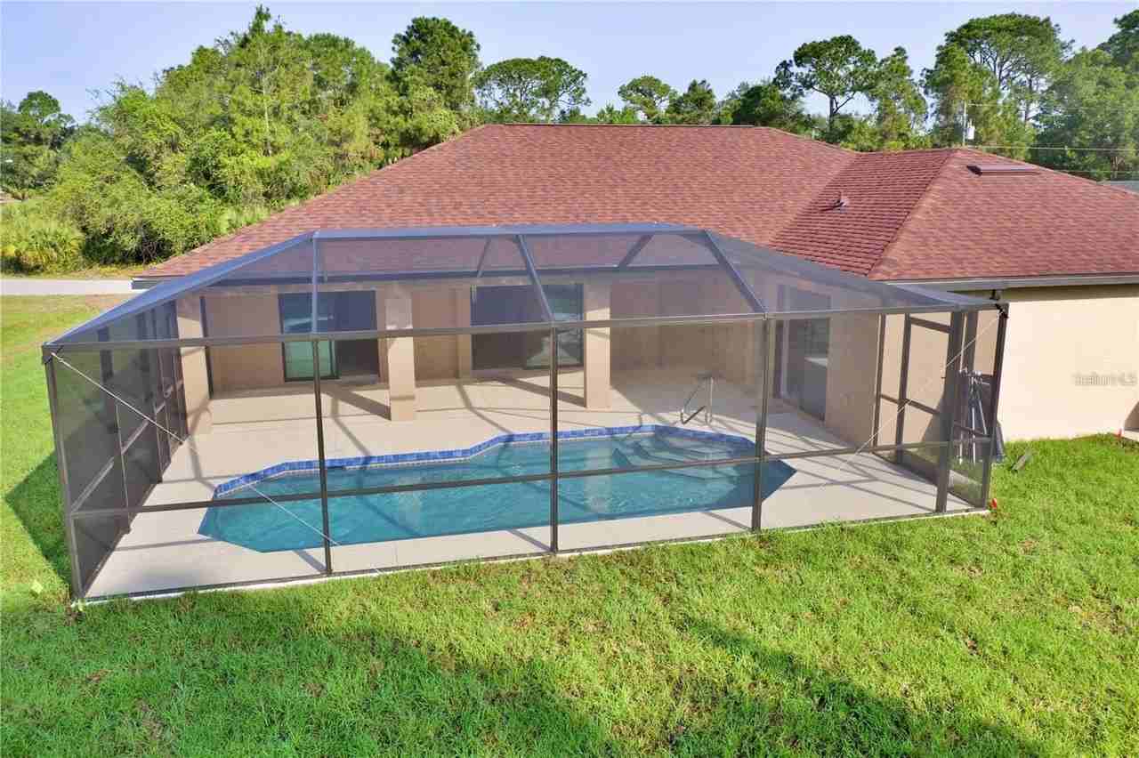 4851 Kennett St - Photo 4 of 50