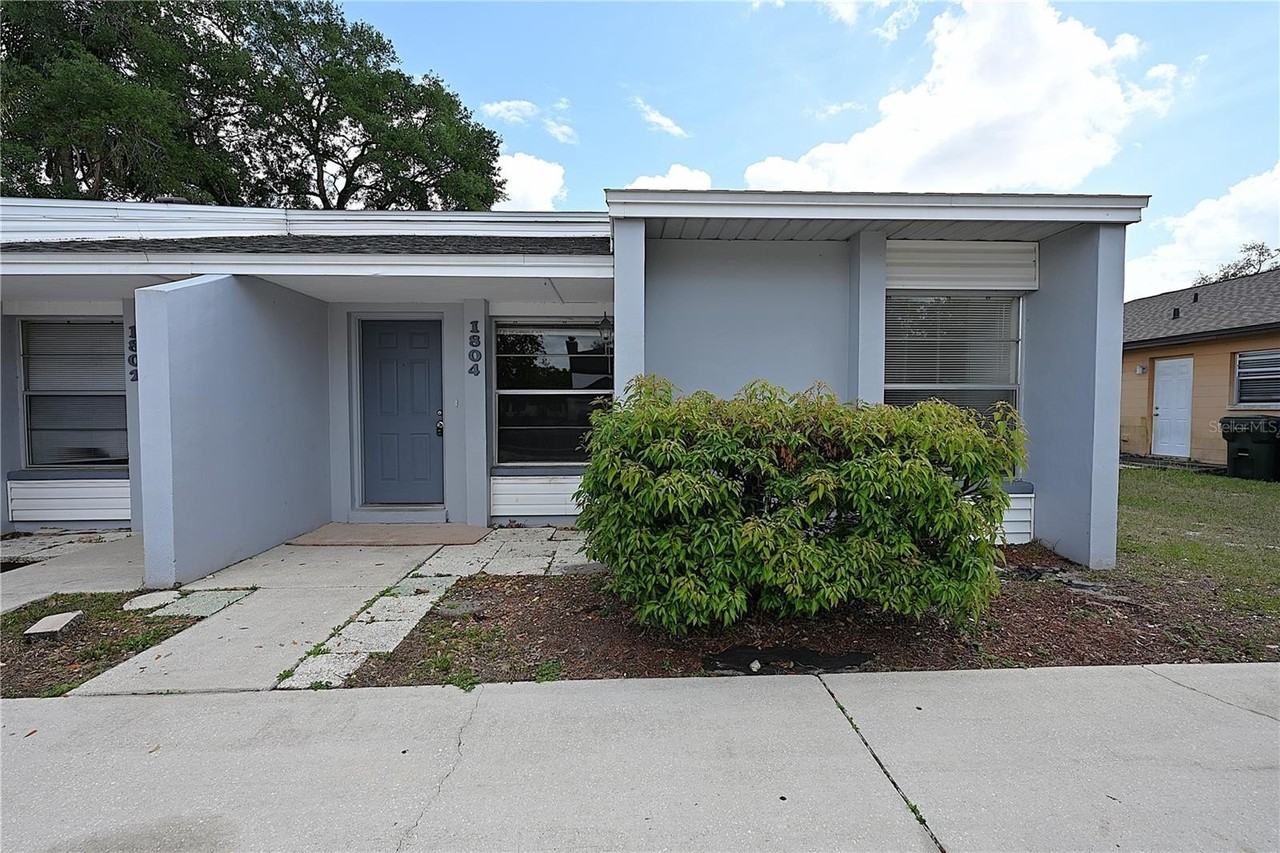 1804 Crystal Grove Dr - Photo 2 of 28