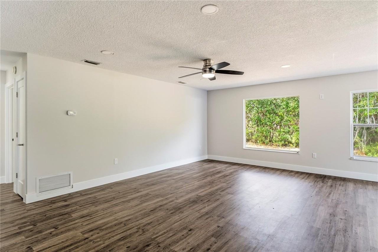 616 Water Rd - Photo 3 of 32