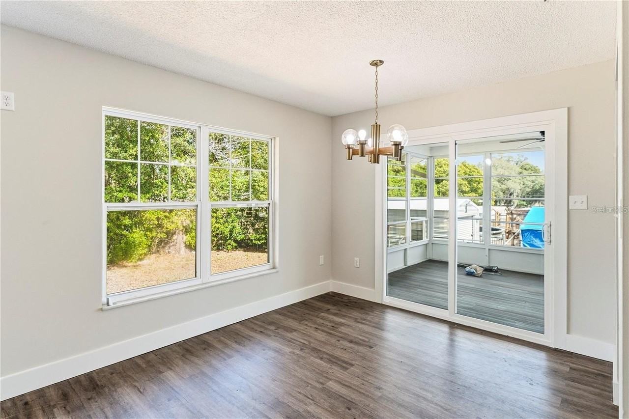 616 Water Rd - Photo 6 of 32