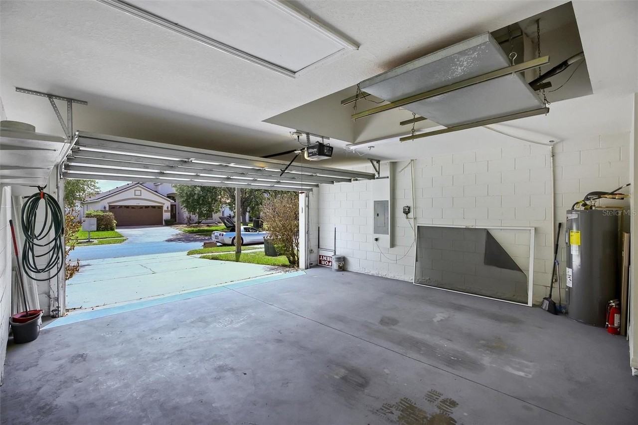 2709 Lucas Lakes Ln - Photo 5 of 34