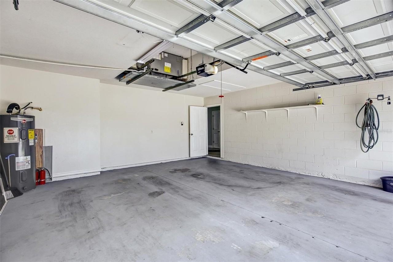 2709 Lucas Lakes Ln - Photo 6 of 34