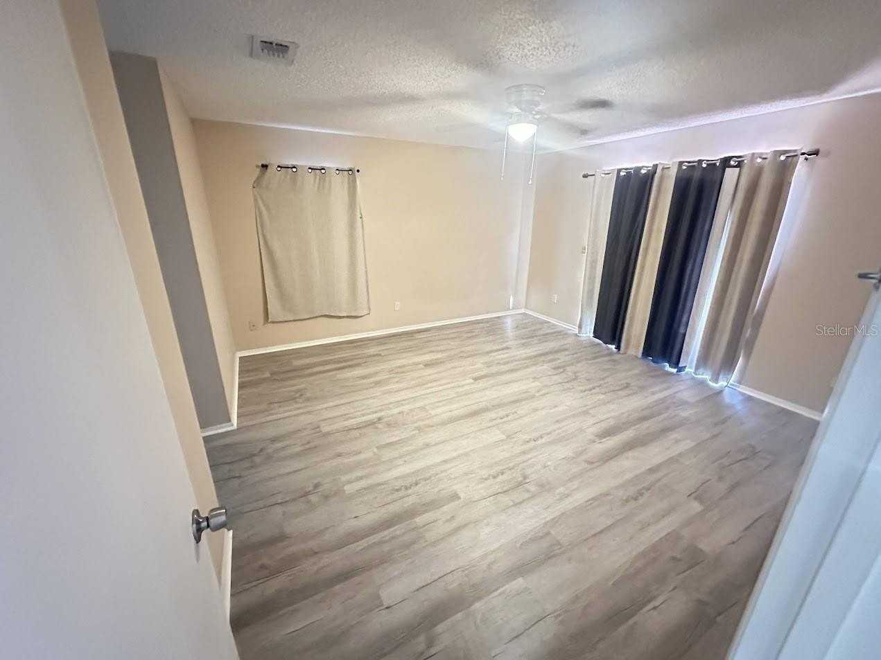 106 Toluca Dr - Photo 7 of 10