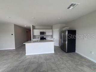 1105 Lexington Ln - Photo 4 of 22