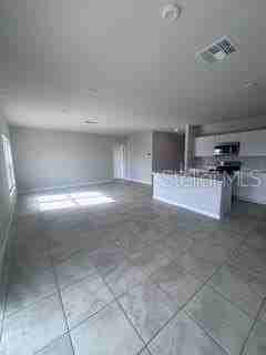 1105 Lexington Ln - Photo 6 of 22