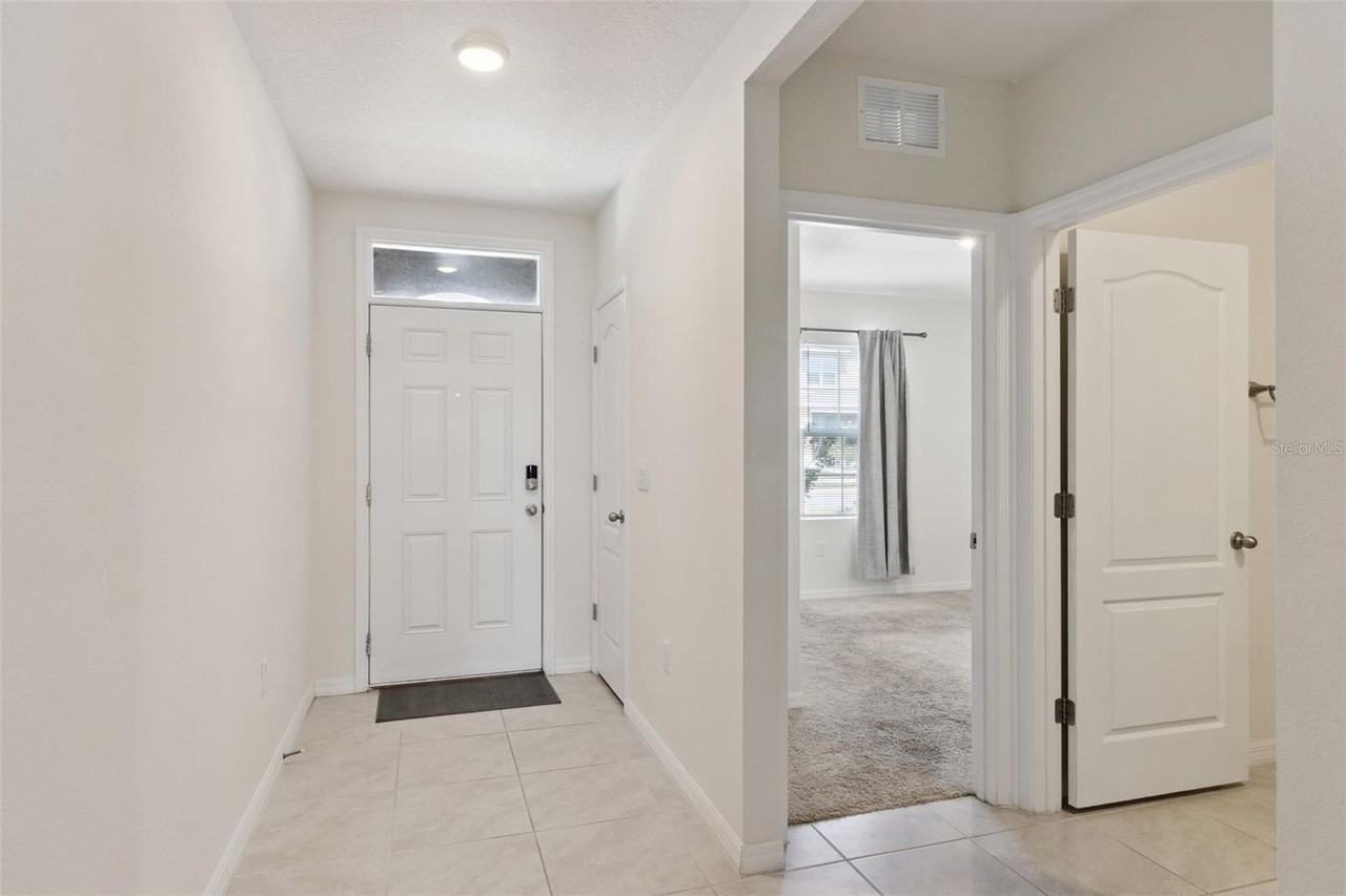 4373 Deleon St - Photo 2 of 30