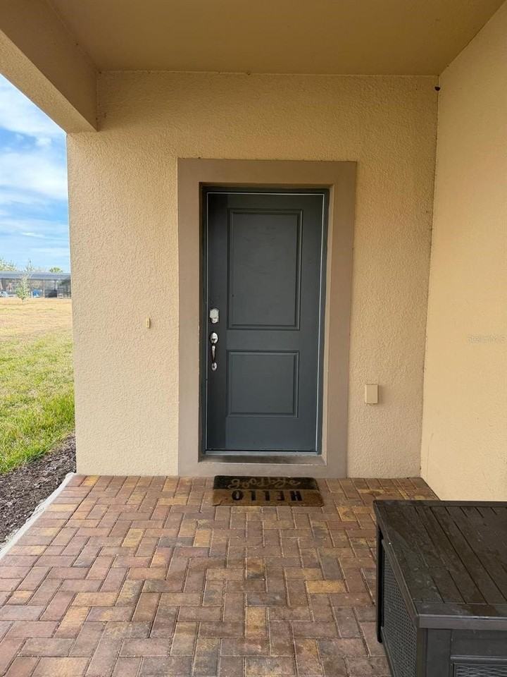 5517 Misty Oak Cir - Photo 4 of 50