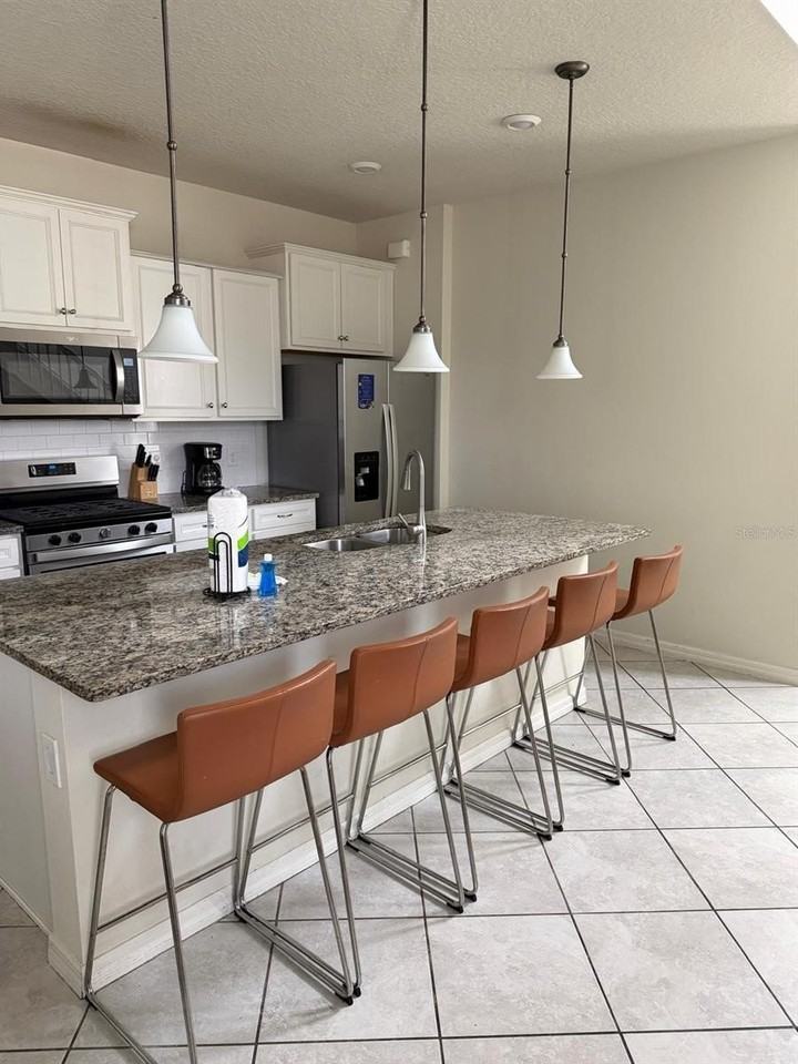 5517 Misty Oak Cir - Photo 5 of 50