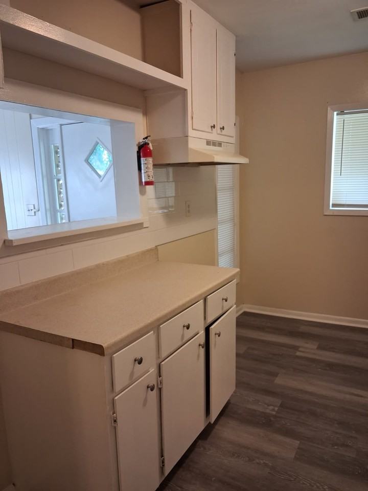 3511 Sykes Park Dr #1 - Photo 3 of 8