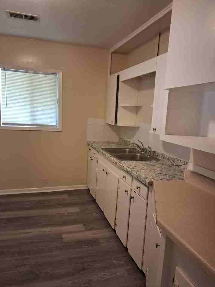 3511 Sykes Park Dr #1 - Photo 4 of 8