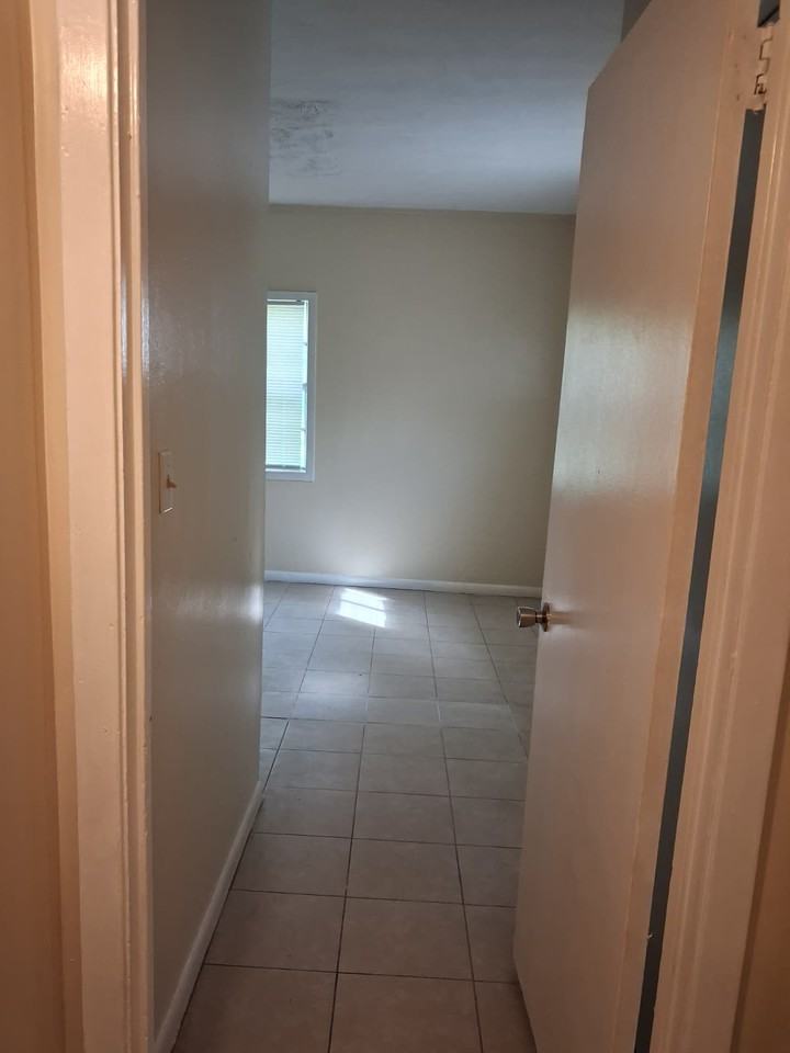 3511 Sykes Park Dr #1 - Photo 5 of 8