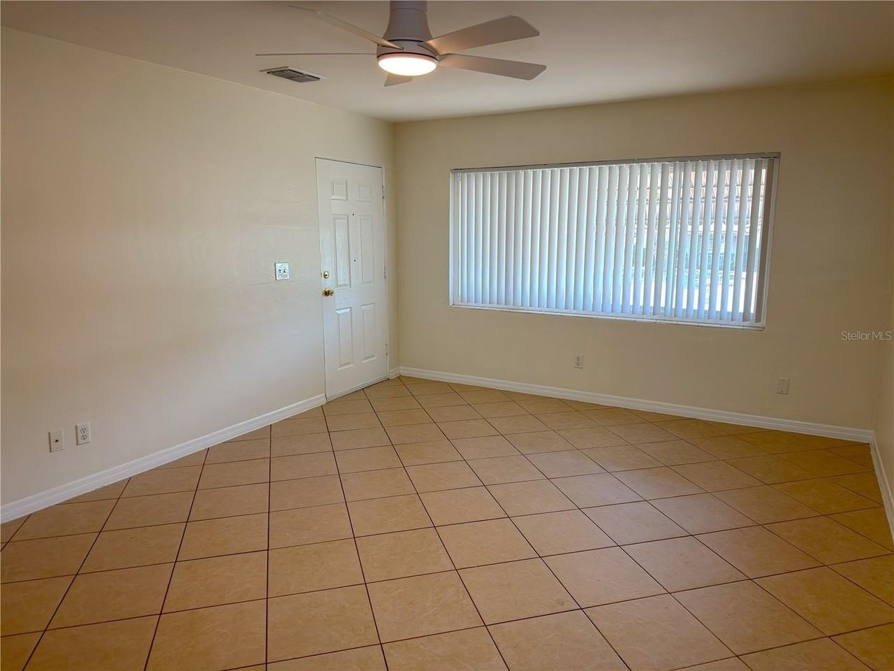 1432 Lotus Path - Photo 2 of 21