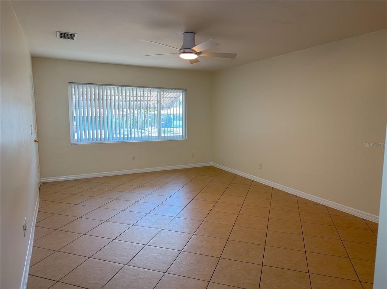 1432 Lotus Path - Photo 6 of 21