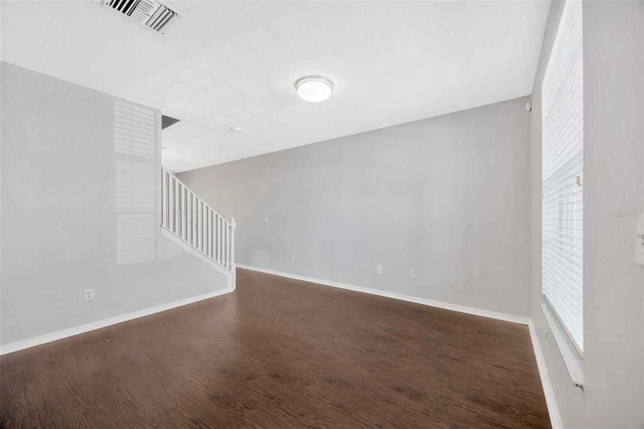 6106 Olivedale Dr - Photo 4 of 22